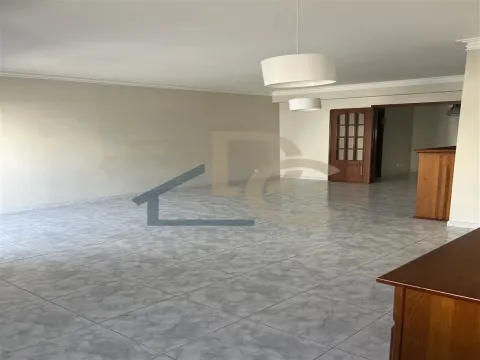Apartamento T3 / Arrendamento / Gândara / Leiria