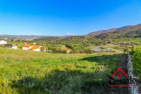 Lote de terreno em Lamego