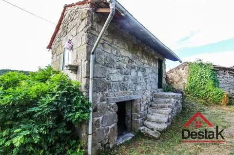 Detached house to restore