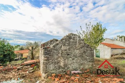 Terreno para construir moradia no Carragoso