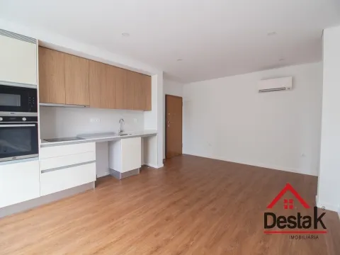 New and modern 1-bedroom apartment with balcony
