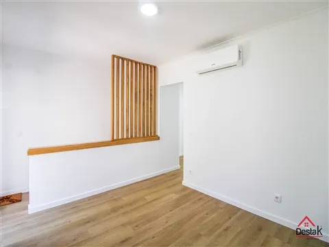 Maison dans village 2 Chambre(s)
