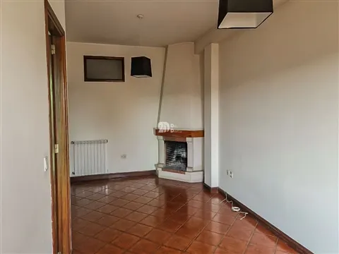 Apartamento T2 - Esmeriz
