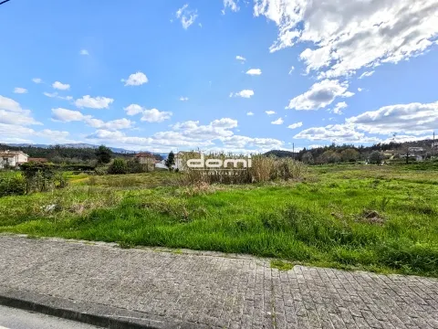 Terreno para construção no coração de Oliveira de Frades.