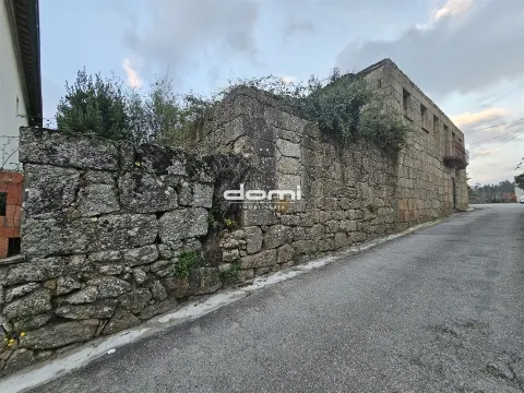 Moradia para restaurar em São Joaninho - Santa Comba Dão