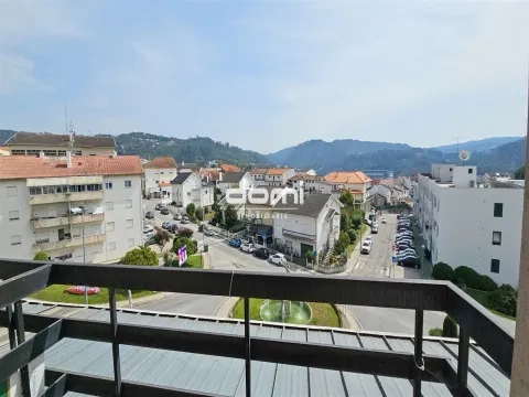 Loja no centro de São Pedro do Sul