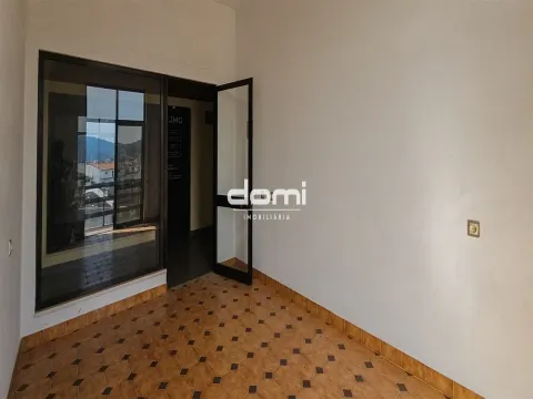 Loja no centro de São Pedro do Sul