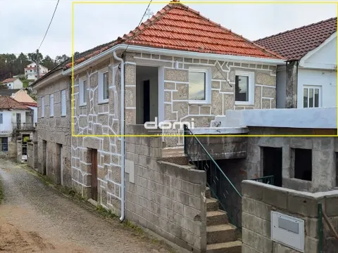 Andar moradia T1 para arrendar, totalmente remodelada