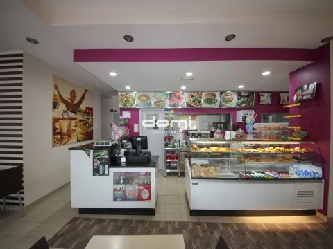 Pastelaria para trespasse em Oliveira de Frades