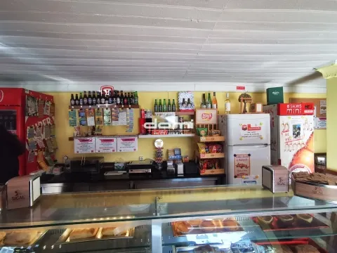 &#127969; Edifício de Estilo Rústico com Habitação e Espaço Comercial – Fataúnços (Vouzela) &#10024;