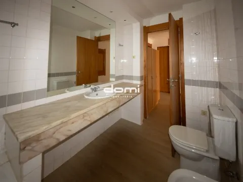 Apartamento T0 para arrendar nas Termas de São Pedro do Sul