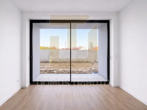 Apartamento T1 com Terraço, Jardim e Garagem | Polo Universitário – Porto