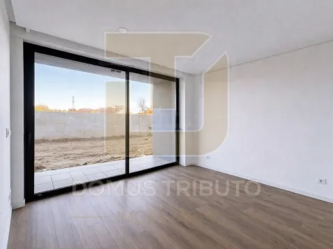 Apartamento T1 com Terraço, Jardim e Garagem | Polo Universitário – Porto