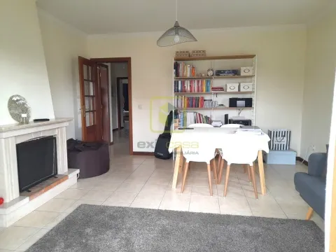 Apartamento T2 para arrendamento