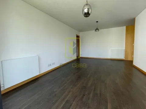 Apartamento T2 para Arrendamento