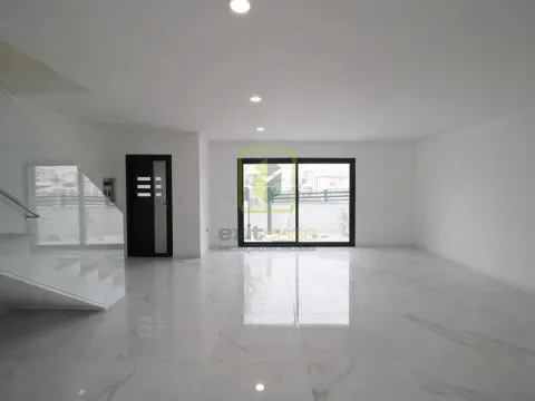 Moradia T3+1 em Ílhavo