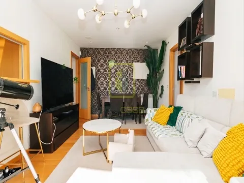 Apartamento T2 de luxo em Primeira Linha de Mar