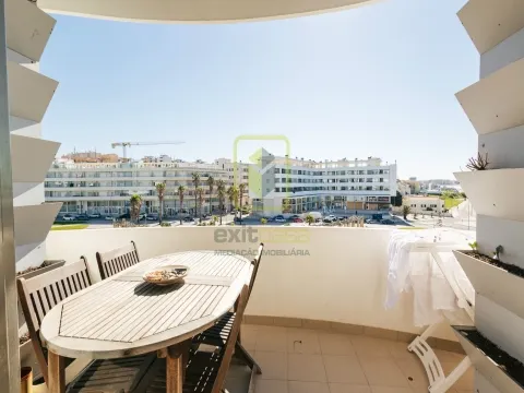 Apartamento T2 de luxo em Primeira Linha de Mar