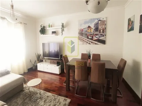 Apartamento T2 para Arrendamento