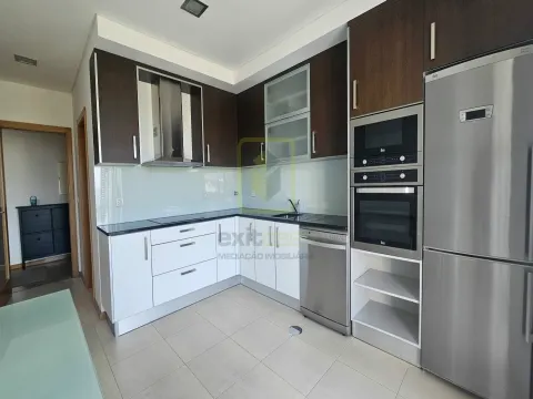 Apartamento T2 Mobilado para Arrendamento