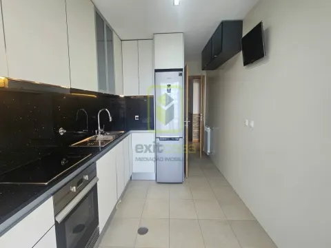 Apartamento T3 Duplex para Arrendamento