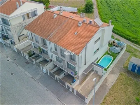 Moradia Geminada T3