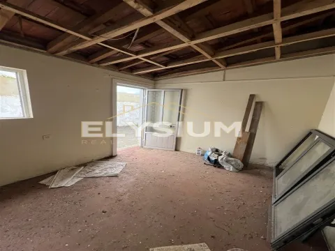 Moradia para Restaurar T2