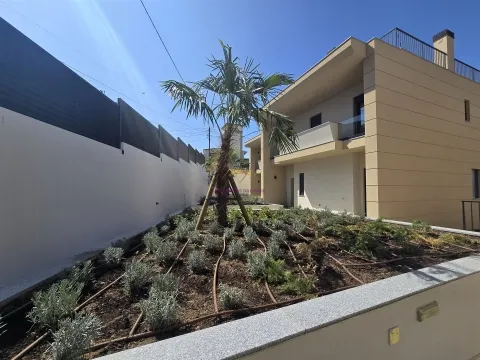 Condominium de luxe à Cascais - Muches - Villas de 4 chambres disponibles à la vente