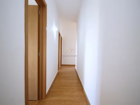 T4 avec 100 m² à Mercês