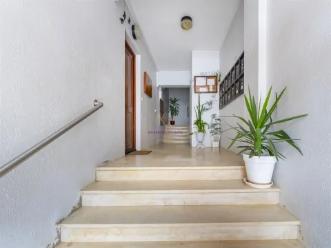 3 chambres à Sesimbra à côté de la plage