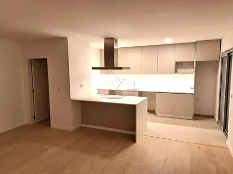 Apartamento T2 Novo na Quinta dos Fartos, Apelação
