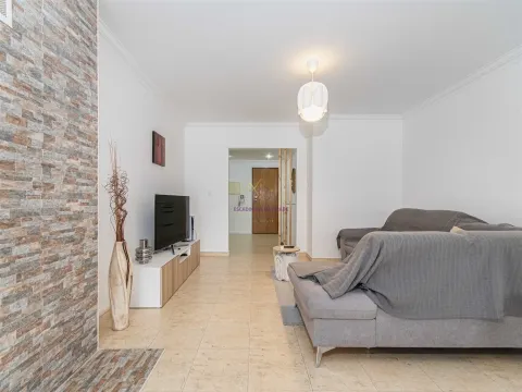 Appartement de 3 chambres à Lavradio