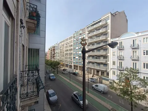 Apartamento T3 usado no centro Lisboa