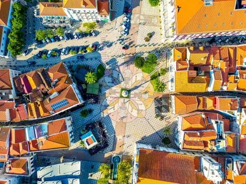 Loja para Arrendamento na Praça do Bocage em Setúbal
