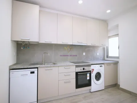 T2 remodelado na Amadora - Venteira