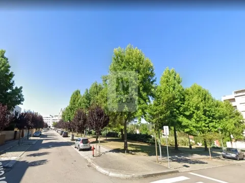 Terreno | Construção de Moradia de 3 frentes em Matosinhos