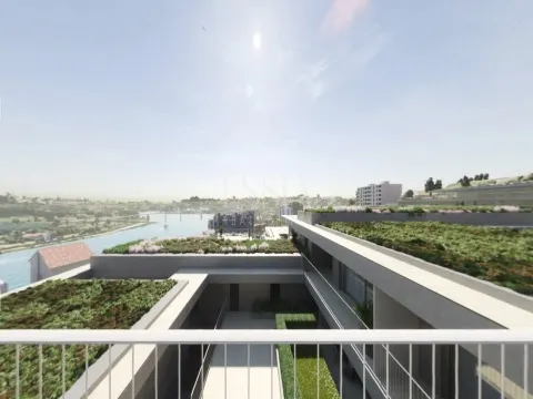 Apartamento T4 no O’rizon Living com Varanda e Terraço Privativo