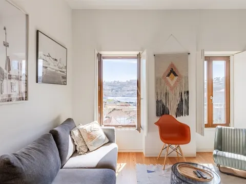 Apartamento de 1 dormitorio con vista al río en Alfândega, Oporto
