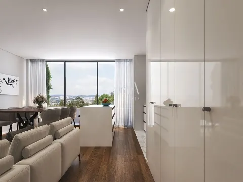 Apartamento T3 com Terraço no Edifício Santiago