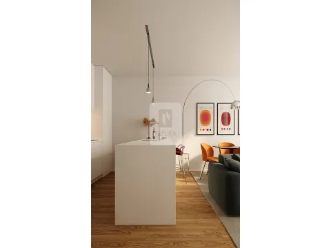 Apartamento T2 com Varanda no Sul 560 em Matosinhos Sul