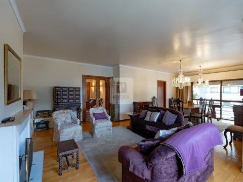 Apartamento T3 nos Jardins d’Arrábida, Vila Nova de Gaia