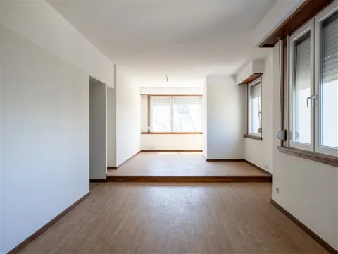 Appartement 5 chambres à louer à Foco