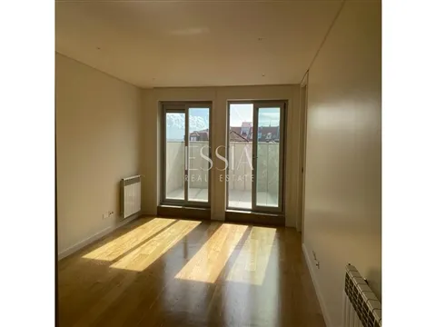 Apartamento T1 com Terraço na Foz do Douro