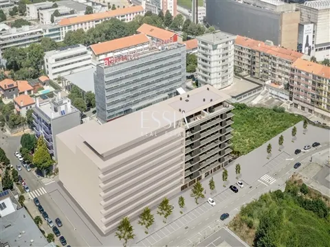 Apartamento T2 com Varanda e Box no Varandas do Foco