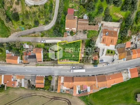 Detached house to restore T1