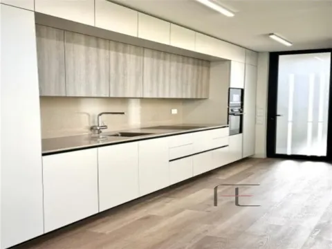 Moradia de Luxo T3 com Piscina Privada em Vilamoura Parque - Algarve