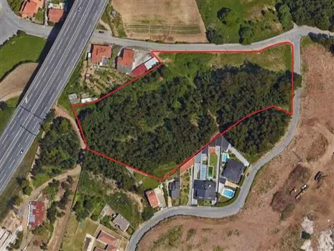 Terreno Rústico 13.400 m² Vikla Nova de Gaia