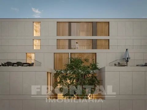 Oportunidade Única: T2 com Varanda e Garagem no PrestigeLiving Costa Cabral