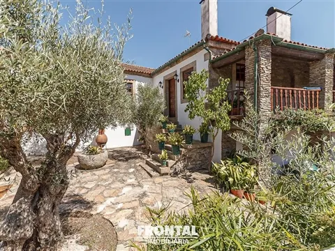 5-Suite House - Furnished and Equipped | Frechas, Mirandela