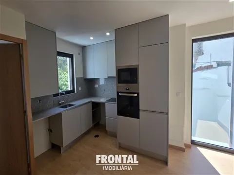 Appartement T1 rénové près du pôle universitaire, à louer